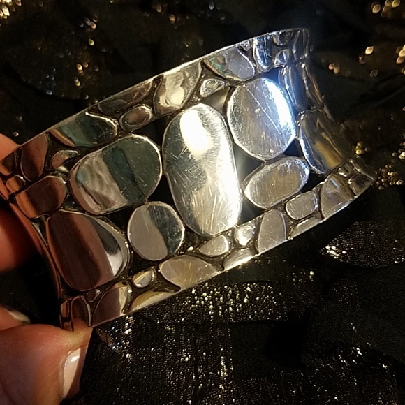 John Hardy Jewelry - John Hardy 100% authentic